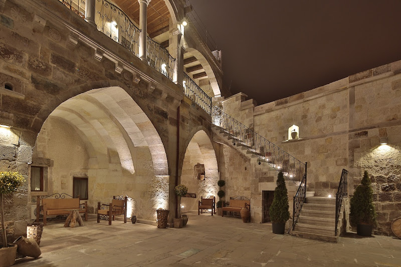 Aren Cave Hotel And Art Gallery