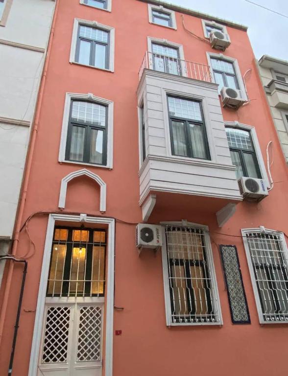 Le Antique 1892 istanbul