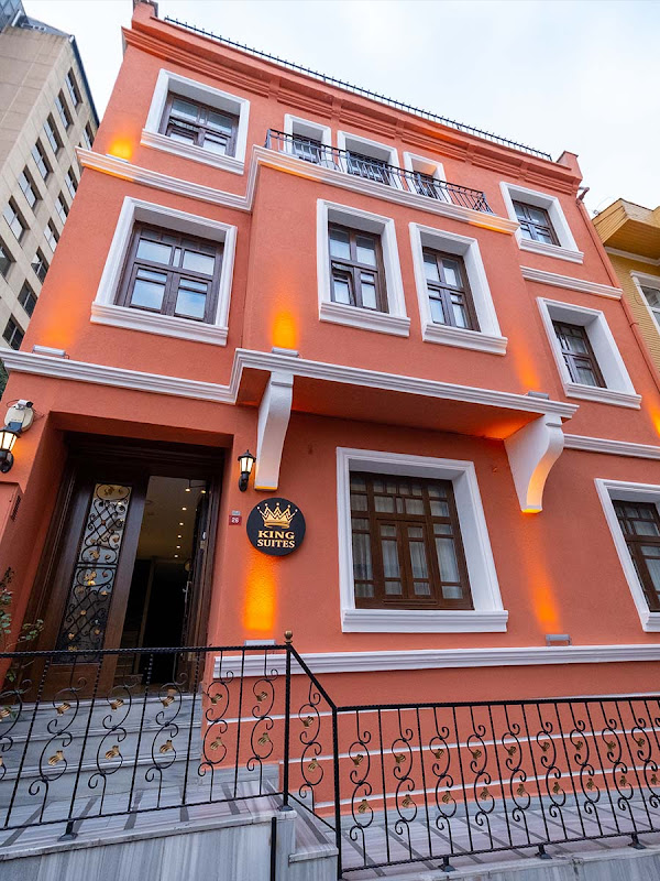King Suit Hotel