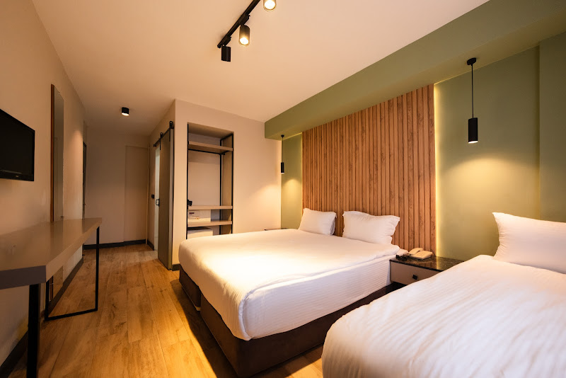 Polek Hotel