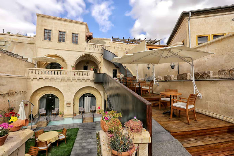 Sunak Cave Hotel