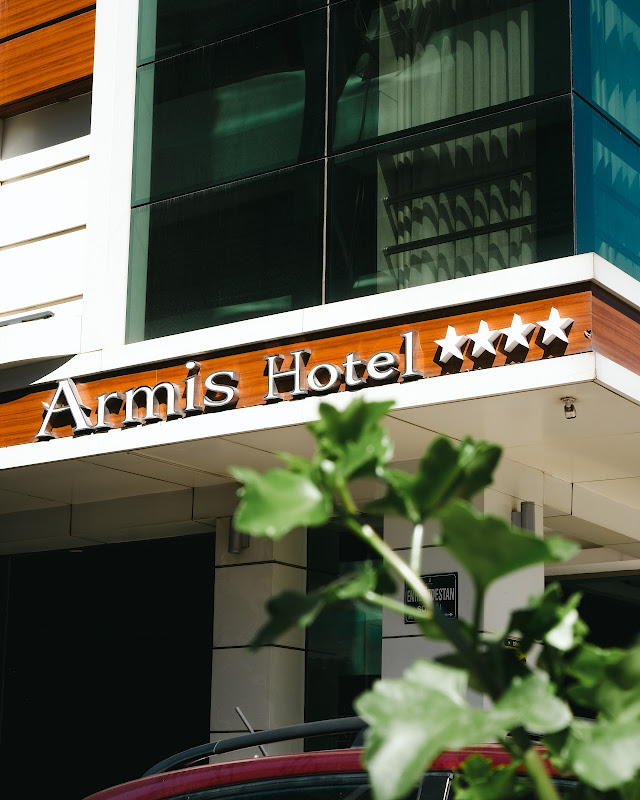 Armis Hotel