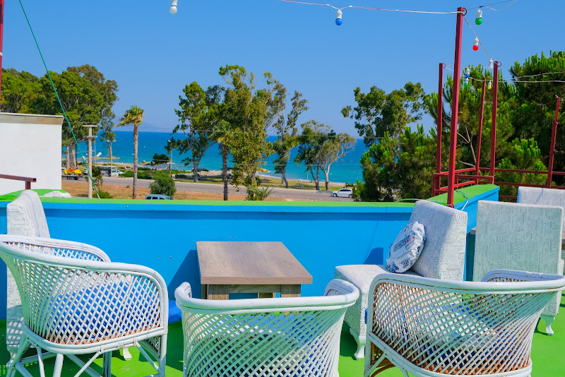 Blue Life Hotel & Restaurant