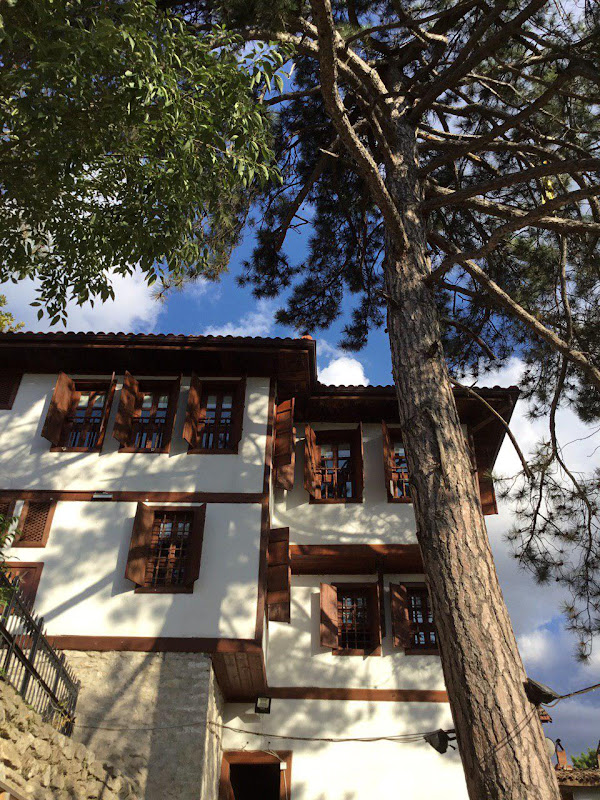 Çamlı Konak