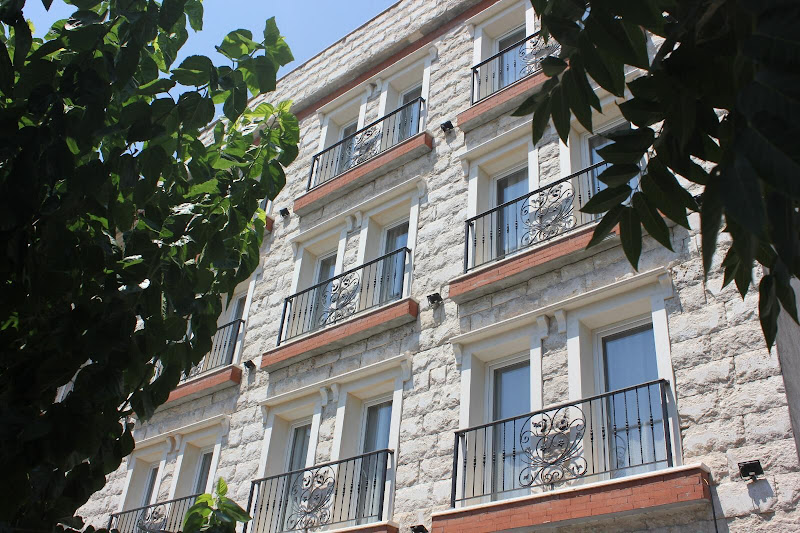MaxxMarine Hotel