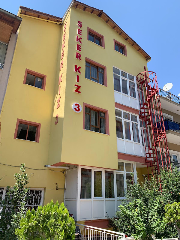 Şeker Kız 3 Apart