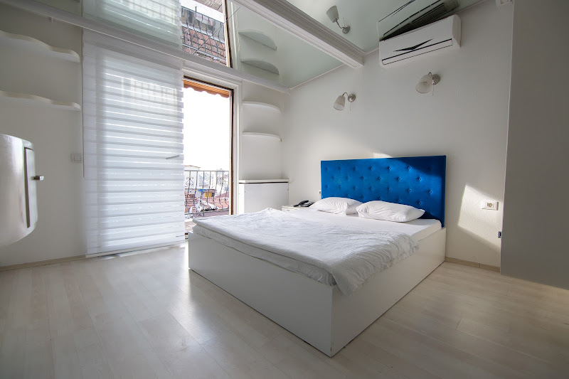 elements Suites