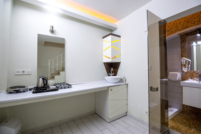 elements Suites