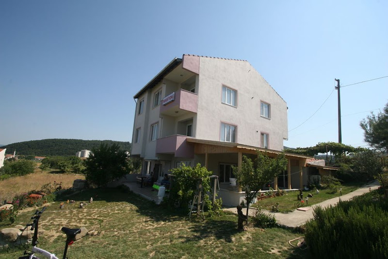 Bahçeli Konak