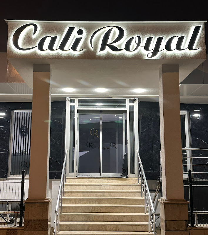 Cali Royal
