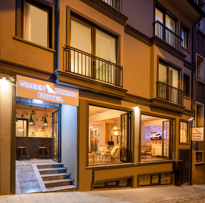 Green Parrot Hotel