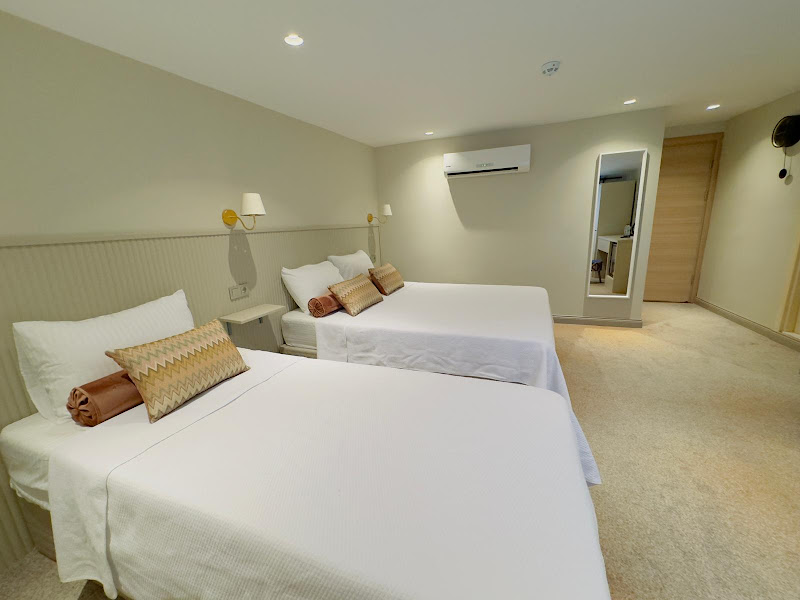 Astro Suites