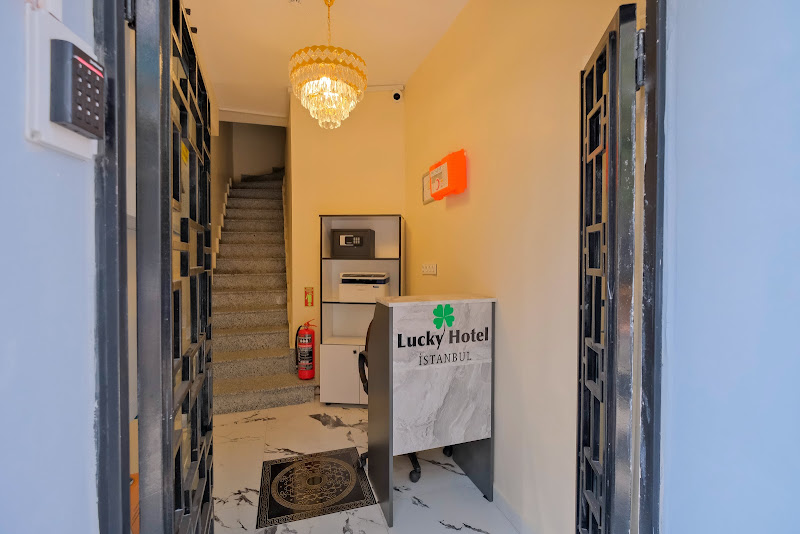 LUCKY HOTEL
