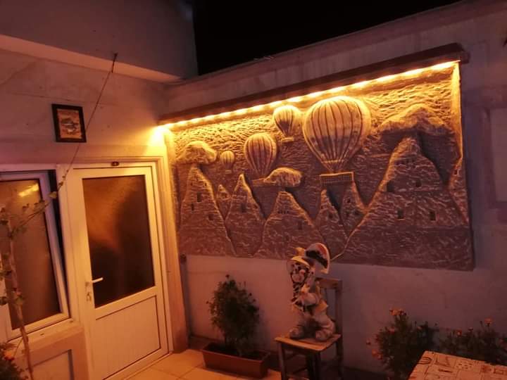 Lucky Luke Stone House