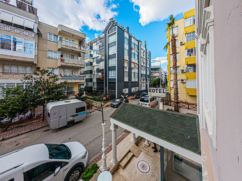 Triana Hotel