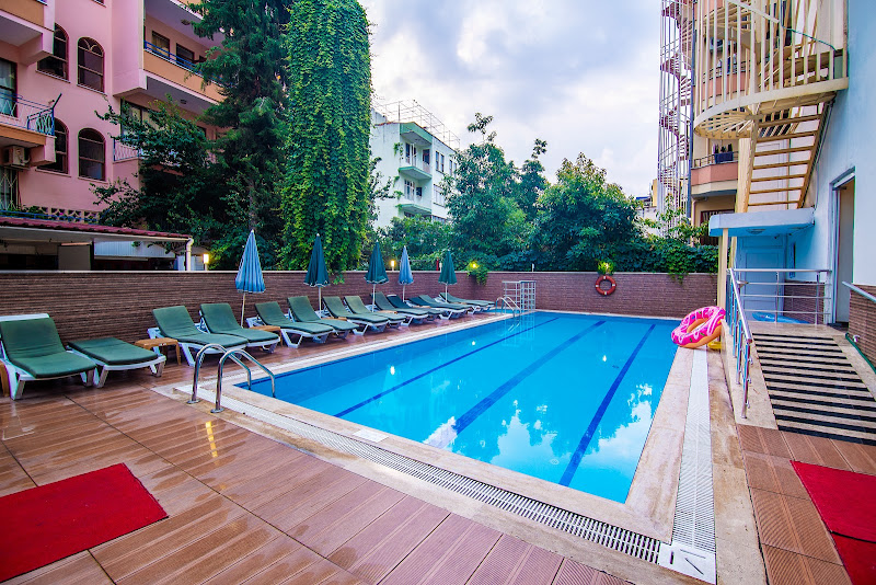 Kleopatra Blue Hawaii Hotel