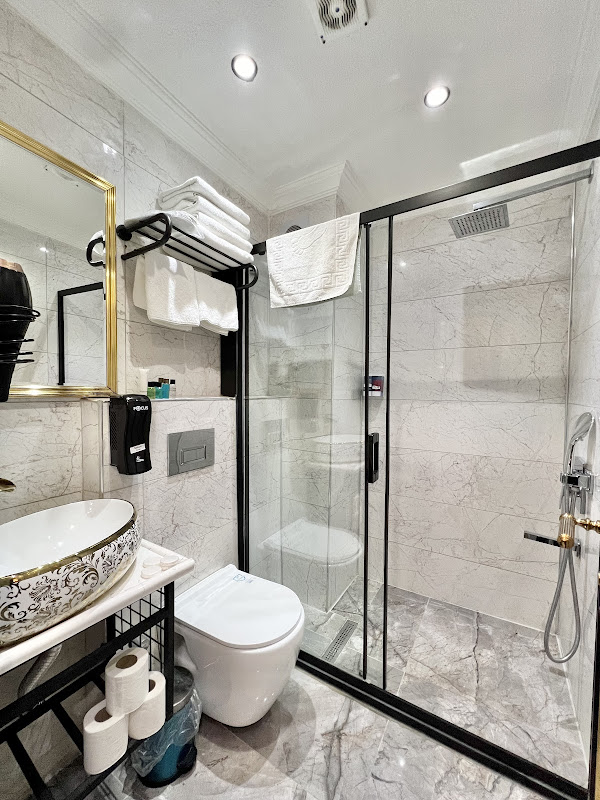 Taksim Larissa residence