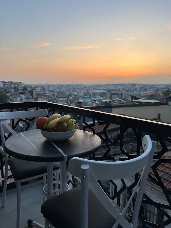 Taksim Larissa residence