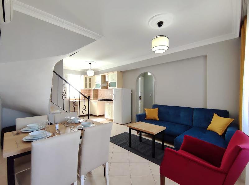 Gold Lion Hotel