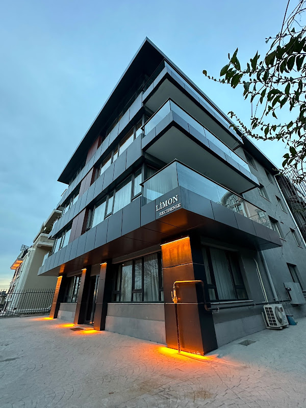 Limon Residence
