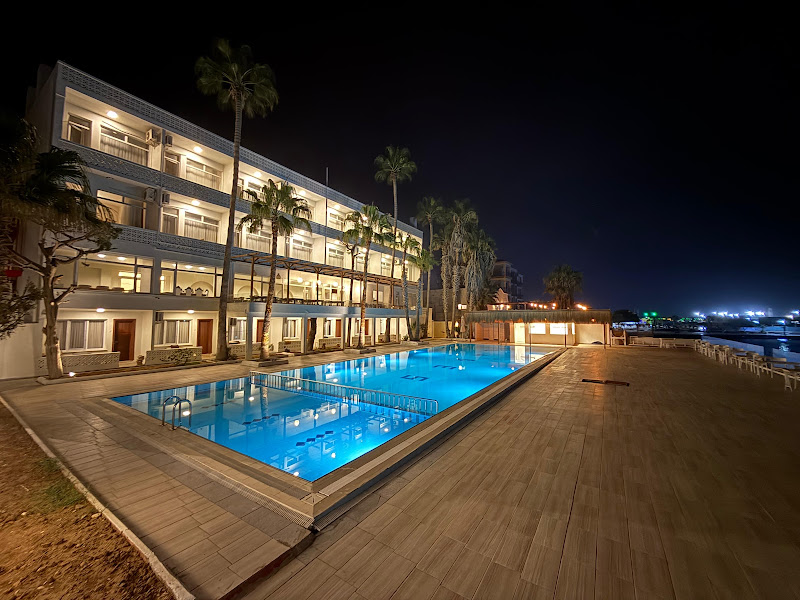 Lades Hotel