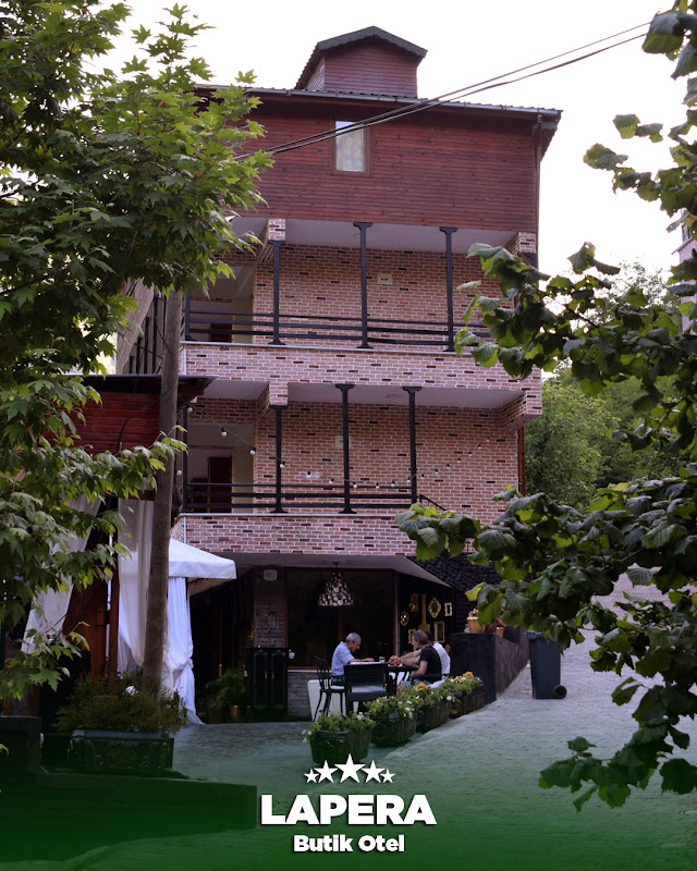 Lapera Pension