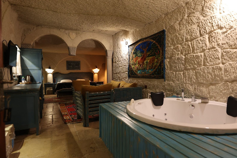 Pome Granate Cave Hotel