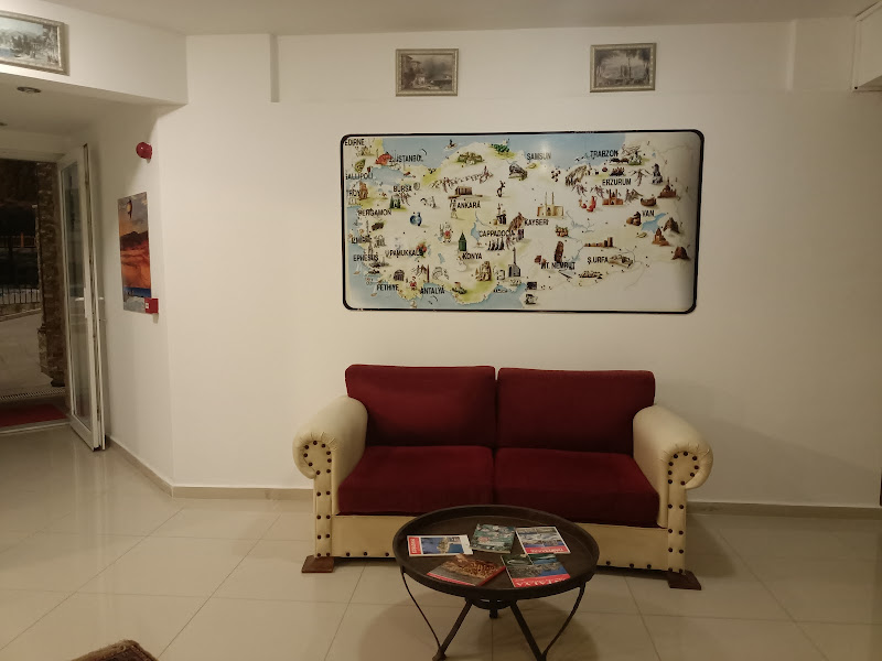 Ayapam Hotel