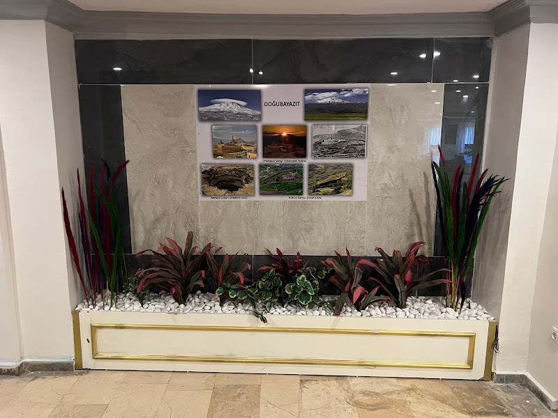 Hotel Ararat