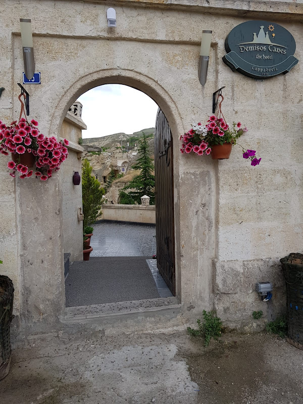 Demisos Caves Hotel