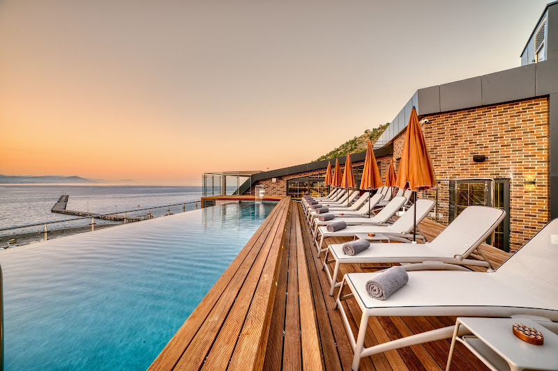 Seaport Hotel