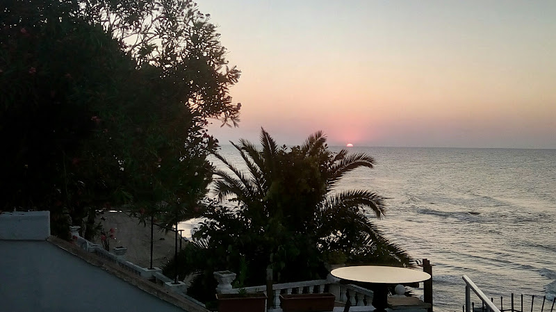 Kumsal Otel(**)