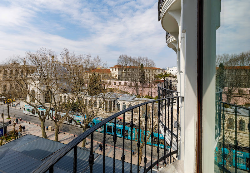 Rast Hotel
