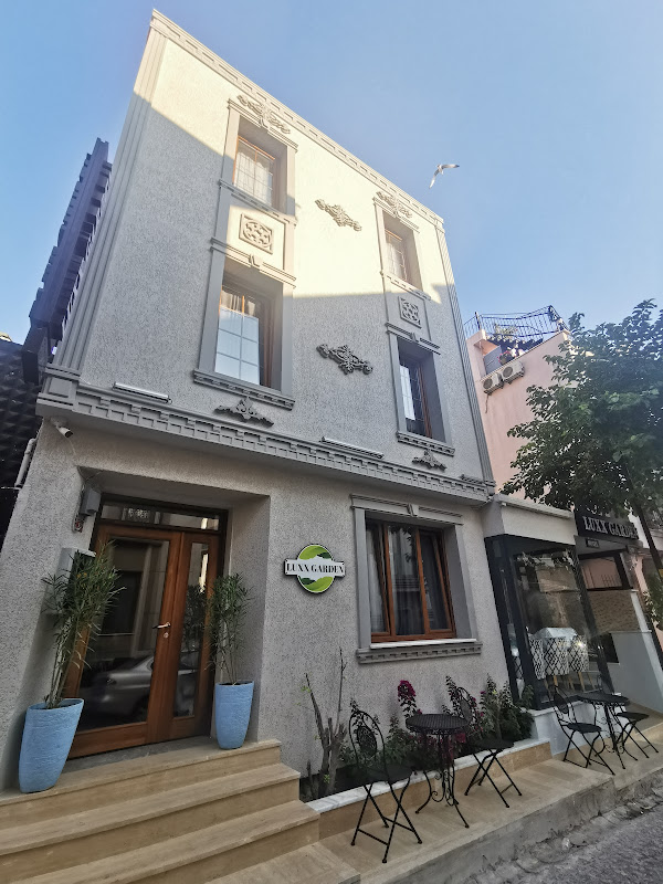 Luxx Garden Hotel