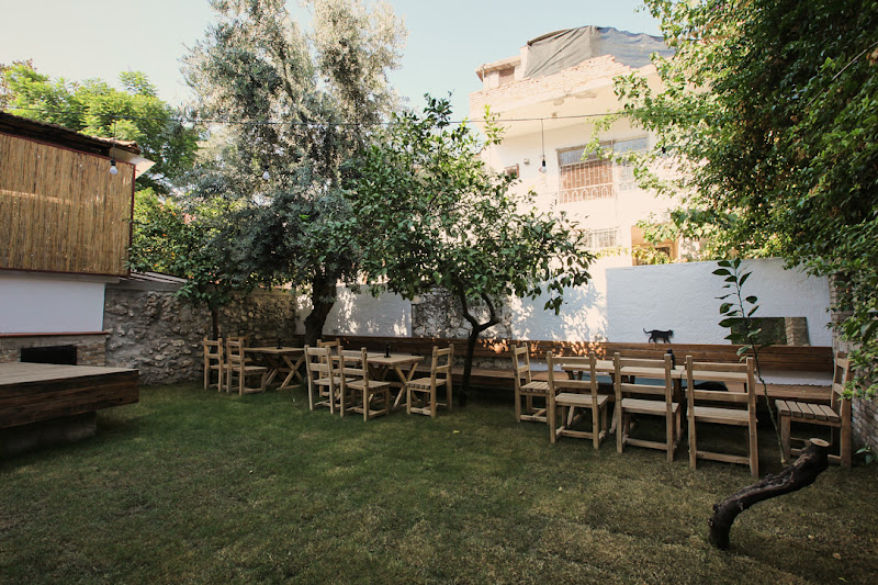 FLANEUR HOSTEL