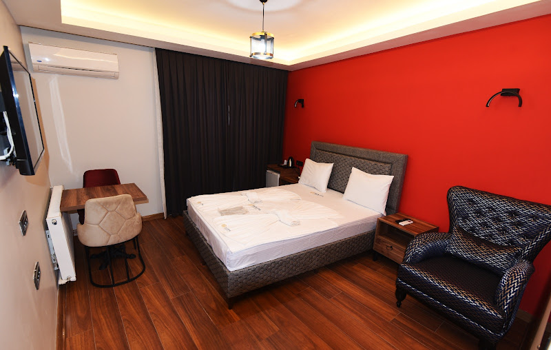 Renk Otel Karşıyaka
