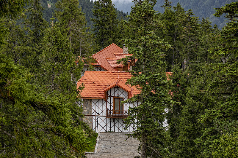 FOLEYA MOUNTAIN RESORT