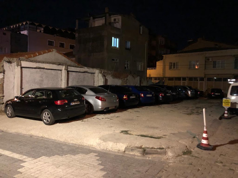 Hotel Crowded House