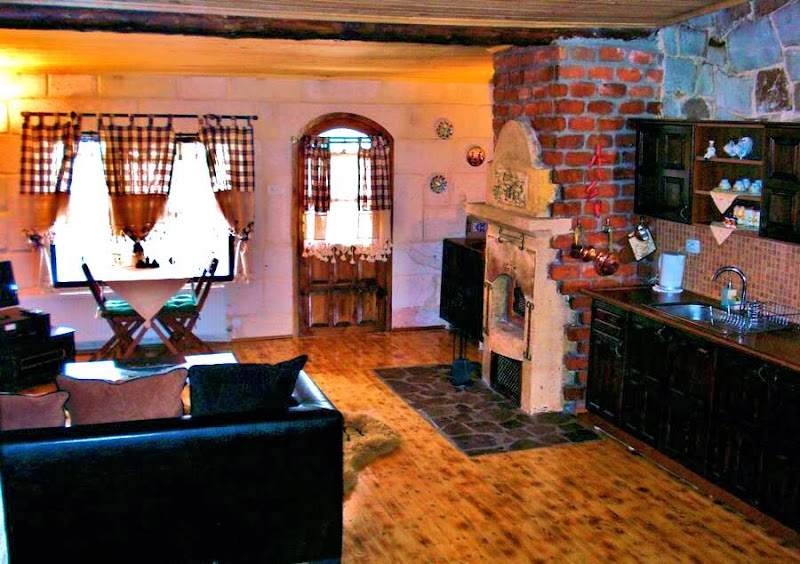 Adanos Konuk Evi