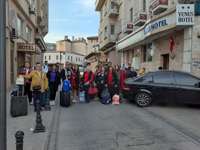 Yunus Hotel