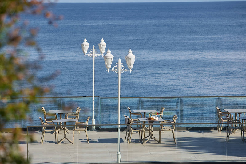 Waveside Hotel