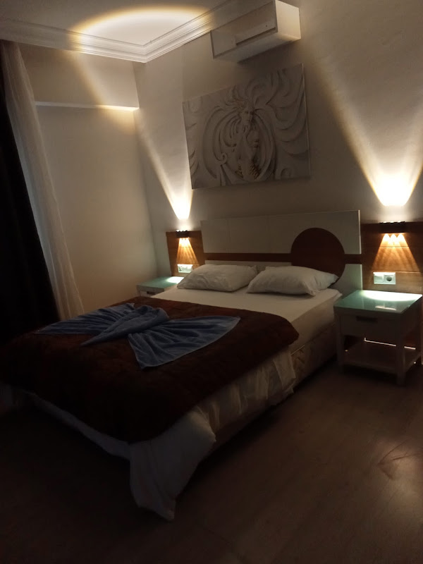 Aura hotel