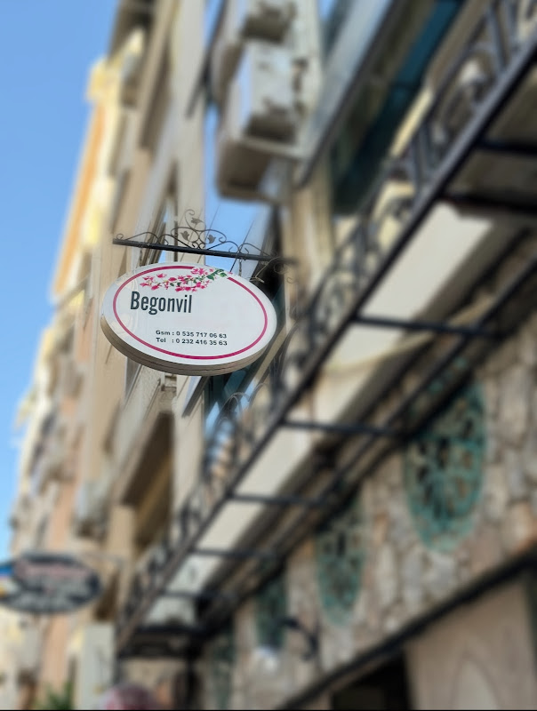 Karşıyaka Begonvil Pansiyon Konaklama