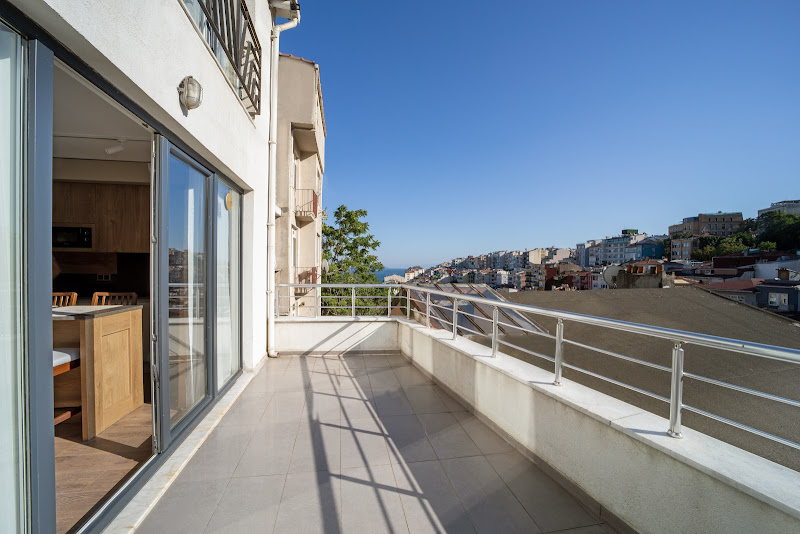 Marmada Suites